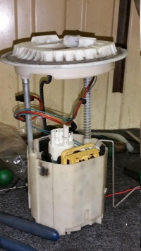 Снятие-диагностика-замена-бензонасоса и топливного фильтра на Mersedes GL-450